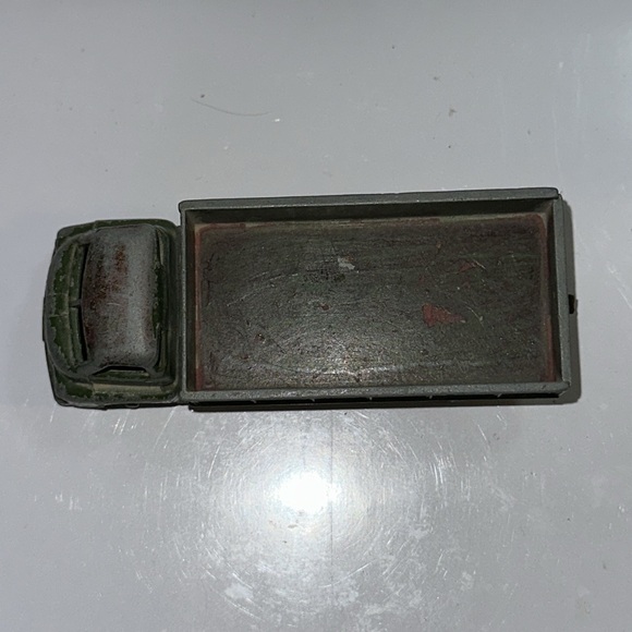 Dinky Toys 3 Ton Army Wagon (No. 621) - all in "as is" condition - Picture 5 of 7
